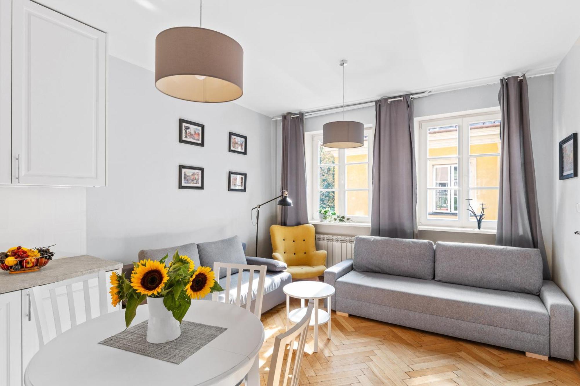 Cute Apartment In The Historic Old Town Of Варшава Экстерьер фото